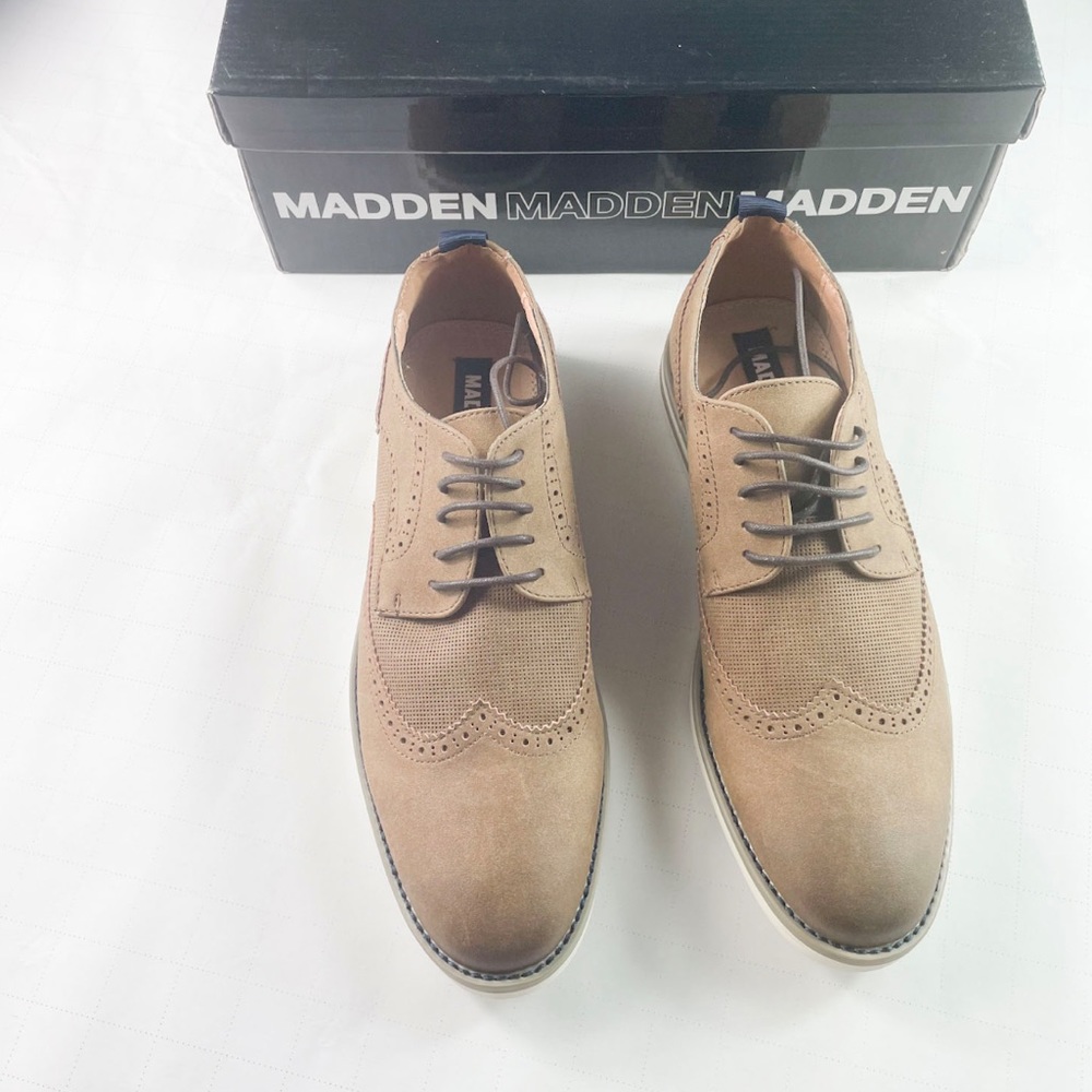 NWT  Oxford -Landro suede 
NULL color 
Size 9 - Picture 6 of 9